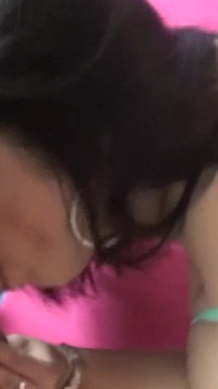 Brunetă se fute verbal și murdar - partea 1