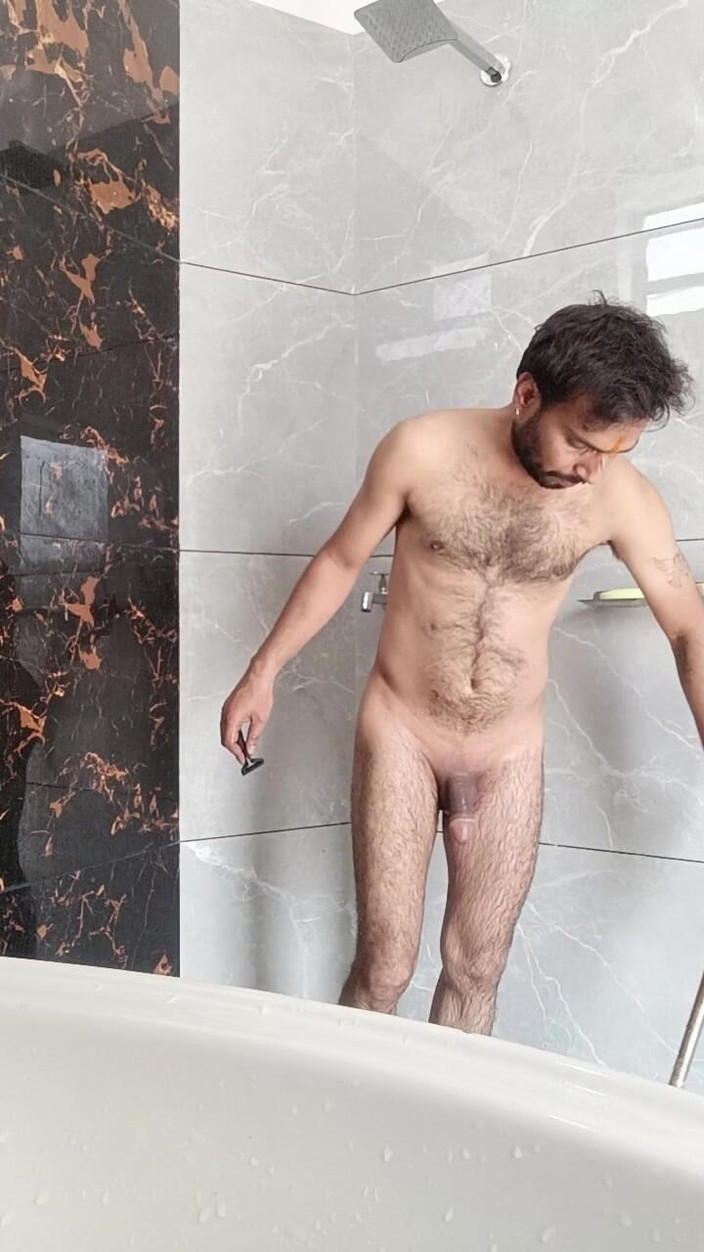 Rajasthani-old-lover: 라이브 친구들과 자위를 즐기는 인도 핫한 남자