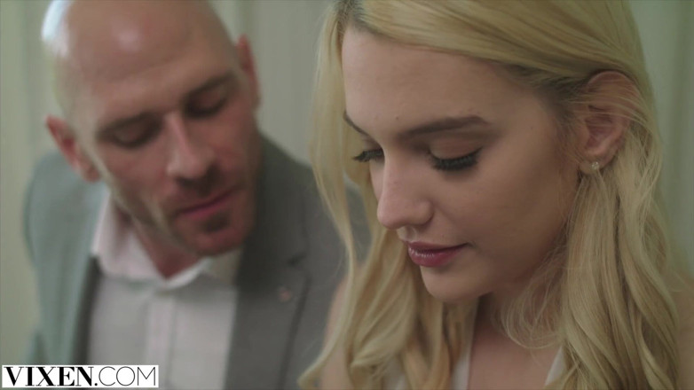 Vixen: VIXEN Kenna James hat unglaublichen leidenschaftlichen sex