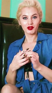 Pornostar nextdoor