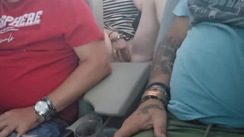 Sparowdox: Quente loira de olhos azuis fodendo na parte de trás...