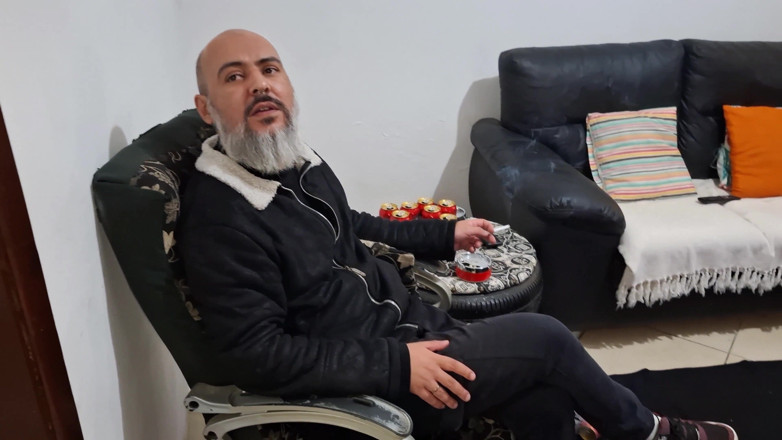 Victor SweetCoupleStories: Tire sua roupa, vou enfiar minha língua no seu cu.