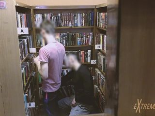 Extremalchiki: futai în bibliotecă