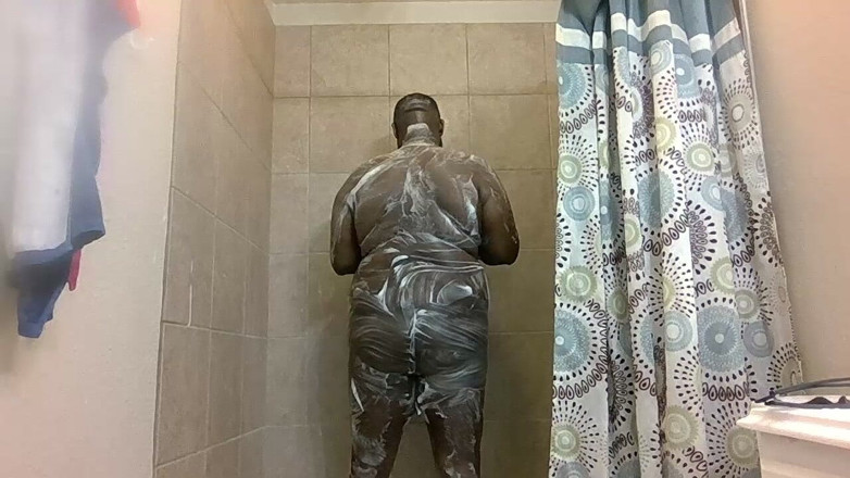 bigblacktxchub: Morning Shower Super Clean