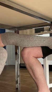 A Very Distracting Morning and Breakfast with an Alt Girl