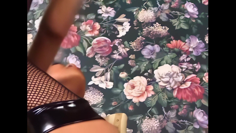 SAMURAI from Japan with Passion: Pelacur suka ayam besar