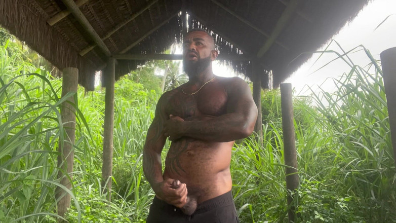 Felipe Nuru: Lagoon के किनारे पर मिट्टी ... खुली हवा में तनाव, धीरे से कराह रहा हूं क्योंकि मैं आपके बारे में सोच रहा हूं