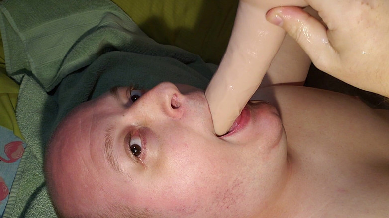 Charlieboy69: Garganta profunda 2 enorme consolo pt2