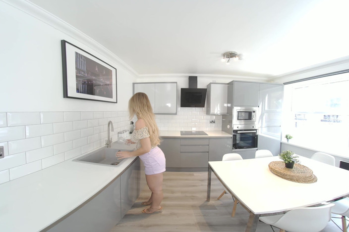 ZexyVR: Katie Louise - Kitchen Strip