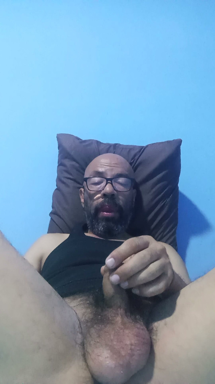 Jhonbahh: In Every Video I Post, the Eros Within Me Radiates