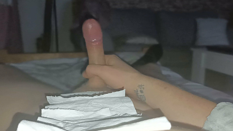 VickyDevil: 섹시하고 천천히 핸잡 자위