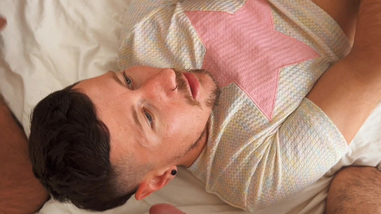 gaynaughtywelsh: Drei Gut Bestückte Väter Ficken Abwechselnd Meinen Arsch Und Meinen...