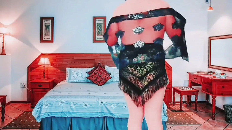 Kitty_Cross: Lovely Shemale Hugging Knees While Sitting on Grass