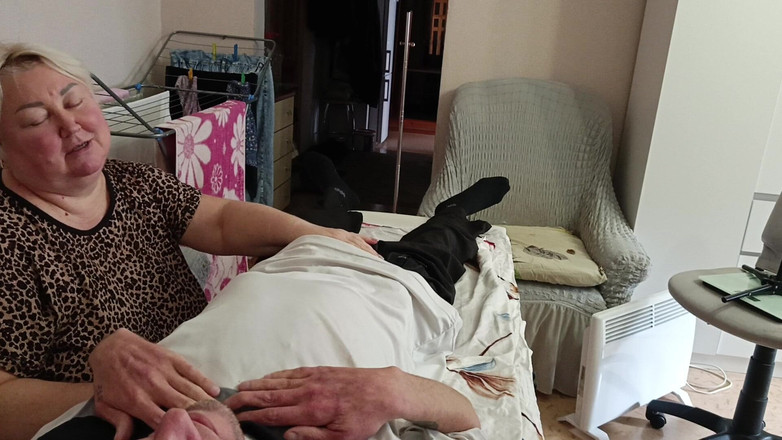 Zona901: 마사지 테이블에서 내 자지를 빨고 따먹는 이웃