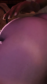 자지를 빨아주는 18세 의붓여동생