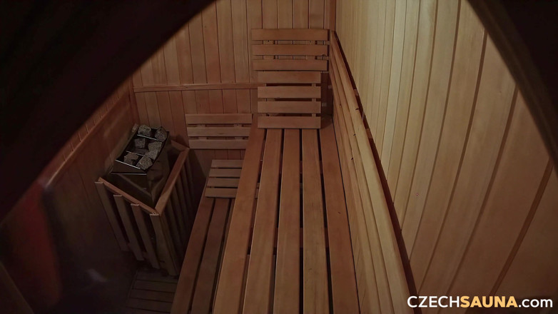 Czech Sauna: เช็กซาวน่า 30: แม่บ้านที่สิ้นหวังไปเต็มโหมดสาวร่าน
