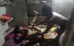 남친을 따먹는 인도 콜라주 소녀들