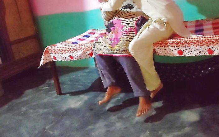 Pakixvids: Seks Indische Bhabhi neukt hard met Dever Desi-seks