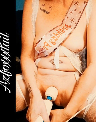 AzFoxxxTailPhelicia: Birthday-playtime 5 with cumshot
