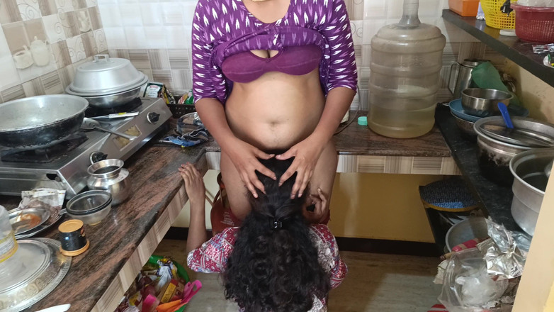 Wonder: Hausfrau lesbisch