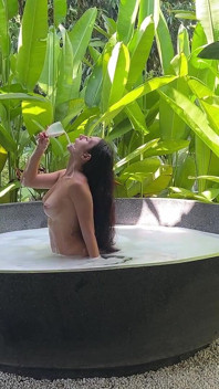 Jungle Bath Naked - Behind the Scenes