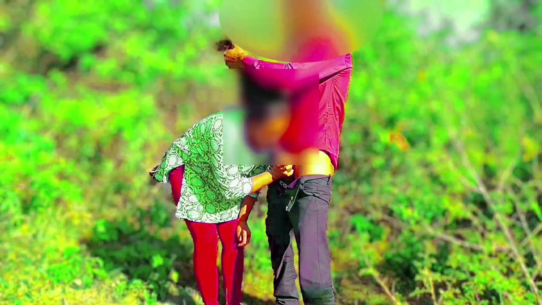 Your_aisha: 타마린드 훔쳐보는 인도 마을 소녀, 농장 주인에게 따먹히는 불쌍한 인도 소녀