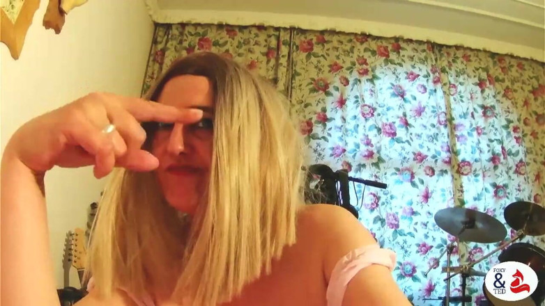 FoxyandTed: Anal, ejaculare și spermă pe lărgit ca