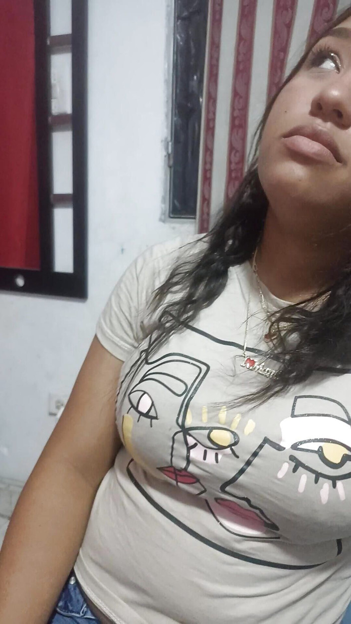 Pikaa6: Indka každý den čeká, až ji její dobrý manžel ošuká, aby...