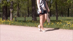 RedRoseRus: Mostrando peitos e minissaia