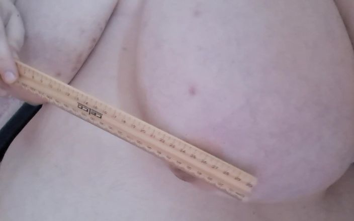 LaLaDelilah: Boobie výprask