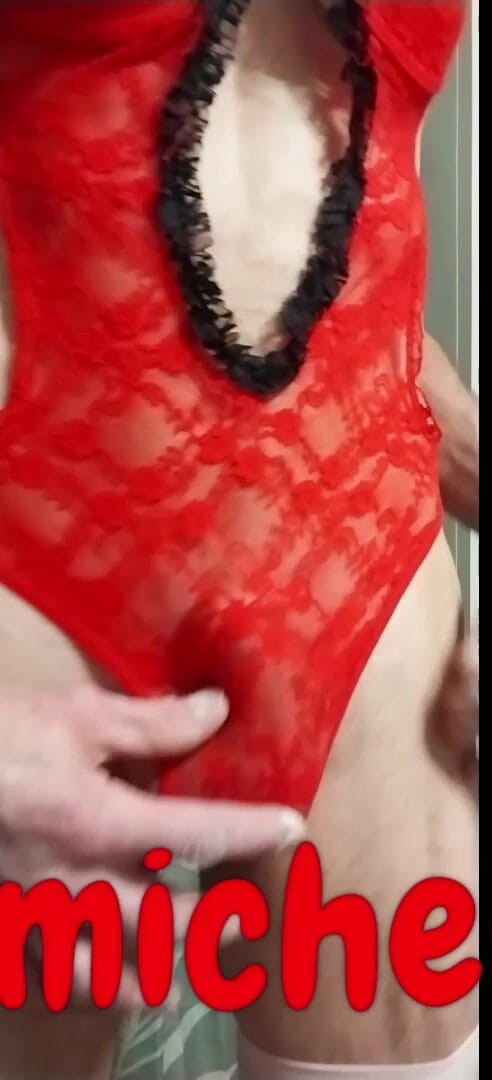 Sexy crossdresser wearing lingerie everything sexy: Cdmichel 穿着性感 Red Teddy