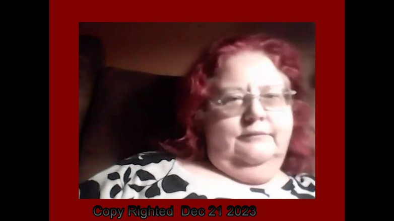 BBW nurse Vicki adventures with friends: 음란한 바나나 먹는 간호사 비키