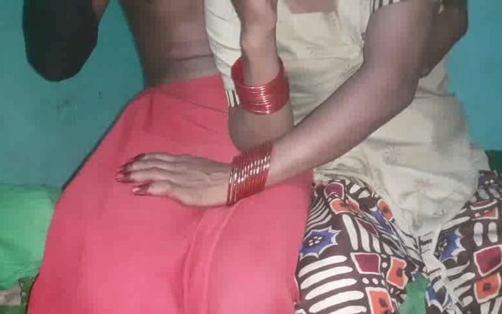 Bhabhi: 힌디어로 아이스크림을 먹은 후 남편 마누라 비디오 Chudai 풀영상 섹시