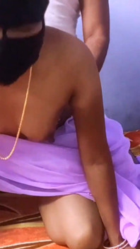 Doggystyle ficken mit indischem mädchen