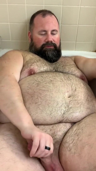 Florida Bear: Stepdaddy piss