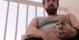 Dirty Talking Guy: Honění s vědomím, že mě ostatní můžou vidět ... Předpokládám, že hotelový balkon...