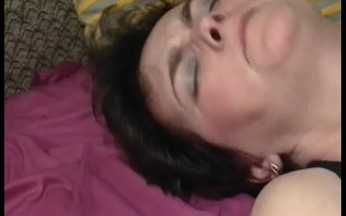 Deutscher hardcore: Stepmom From Germany Pounded by Her Stepson