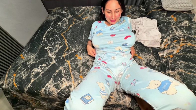 Jenifer Play: Sex s bývalým přítelem, sundávám kondom a vyvrcholím uvnitř mě