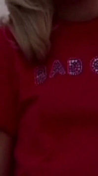 Blonďatá holka saje a šuká obrovský bbc hardcore
