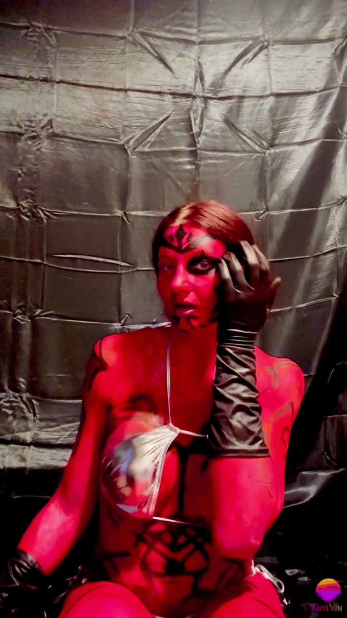 Kapri Sun: La Seduzione Di Darth