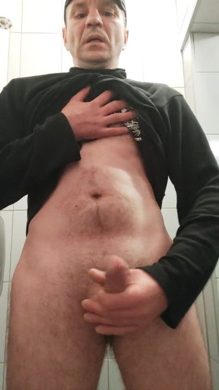 Kyzma084: Masturbation solo