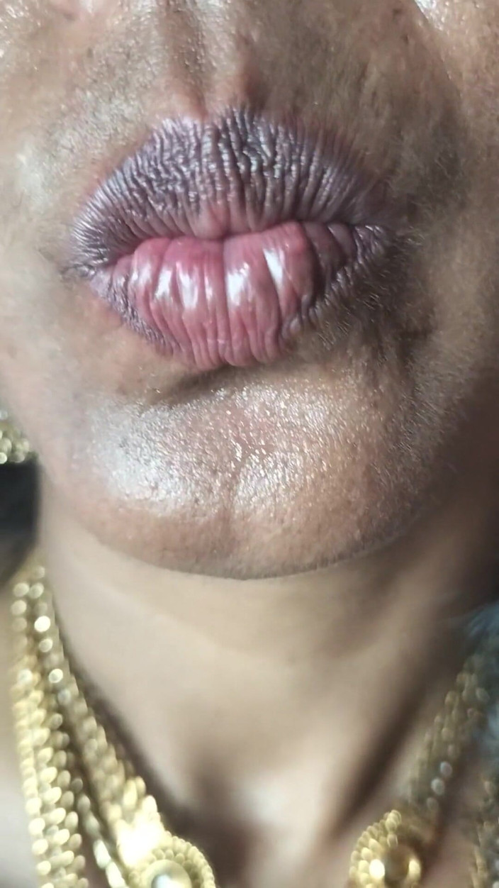 Funny couple porn studio: Fată tamil futută pe la spate și futută lateral cu soțul