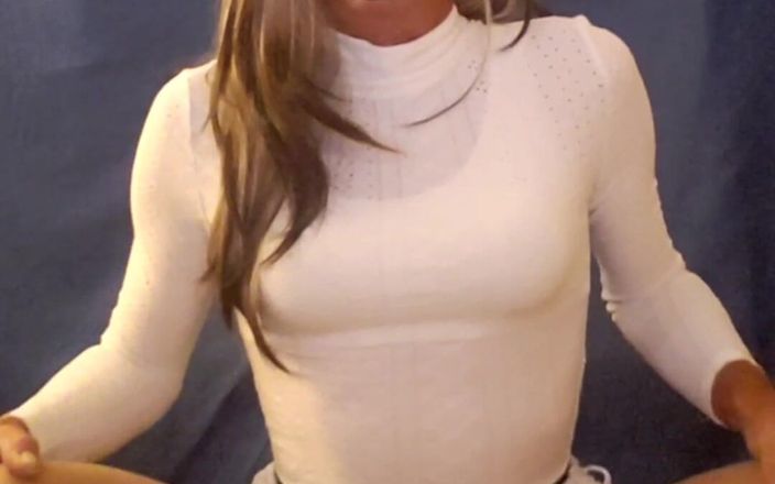CDSexySandy: Sandy Goes Ass to Mouth and Cums Riding a Dildo