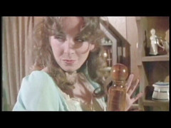 Just X Star: Słodka suka ma problem ze zjedzeniem ogromnego kutasa Johna Holmesa