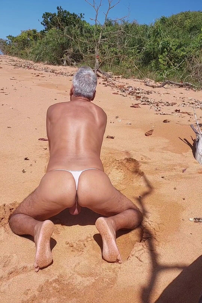 Ladysilvas: Ladysilva crossdress sahilde külotlu ne ateşli bir sürtük