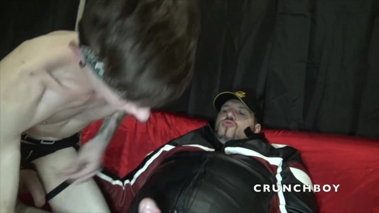 New hard bareback generation: Jeaome James barbeack'i sikiyor xxl coc kof bear dominant