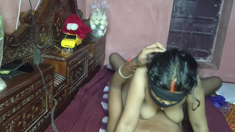 Nehatop123: Pasangan bhabhi panas bercium detik panas