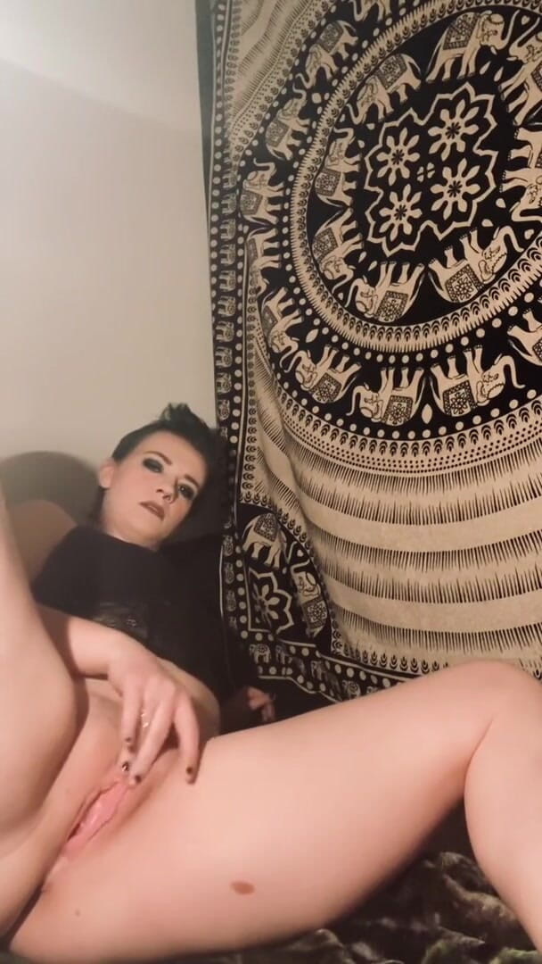 Brookie-bear: Neuer buttplug war zu groß, also habe ich mich auf...