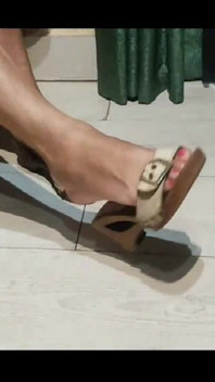 Feet Shaking and Doing Dangling 2