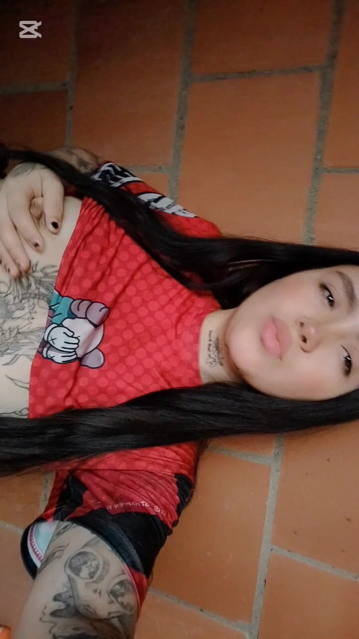 Dalyla: Cachonda अपनी ami tio दिखा रही है